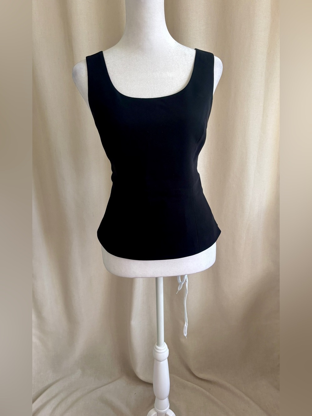Vintage Albert Nipon Black Shell Tank – Size 6